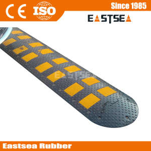 New Durable Rubber 500mm Width Road Speed Hump (DH-SP-11)